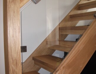 Oak With Glass Balustrade2